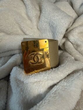 Chanel Wide Beige Canvas Belt Gold CC Buckle Size 70/28 Vintage Rare